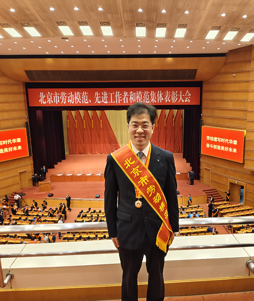 ��˹��--ȫ�����ݻ�����Ϸƽ̨