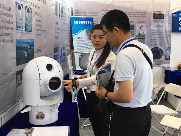 ��˹��--ȫ�����ݻ�����Ϸƽ̨