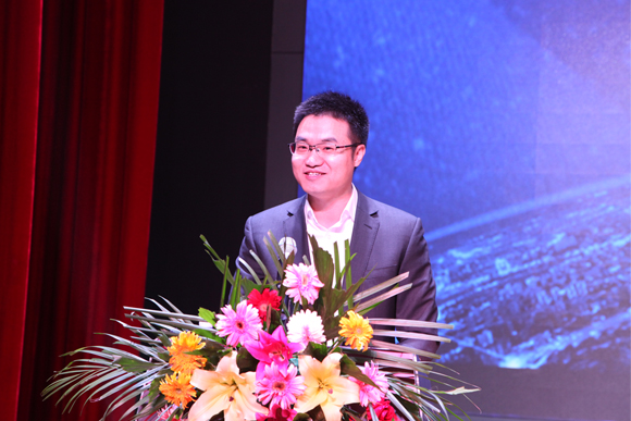 ��˹��--ȫ�����ݻ�����Ϸƽ̨