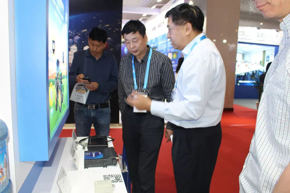 ��˹��--ȫ�����ݻ�����Ϸƽ̨