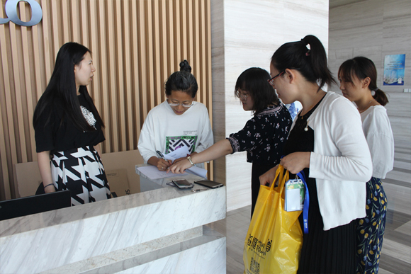 ��˹��--ȫ�����ݻ�����Ϸƽ̨